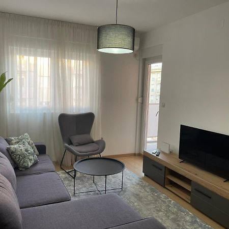 Aura City Apartment Podgorica Zewnętrze zdjęcie